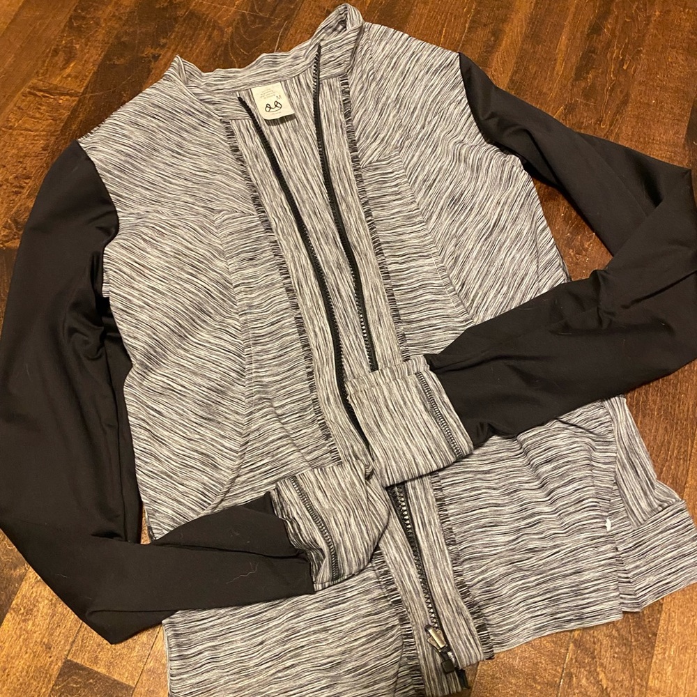 Maaji Activewear Jacket barely worn